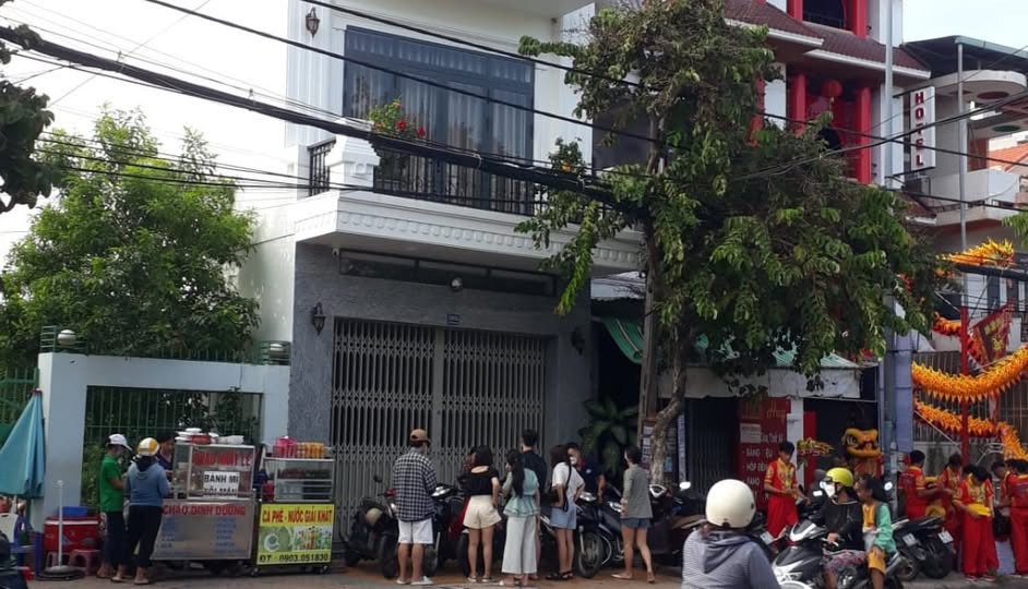 Khách hàng nhận xe tại Tâm Chung