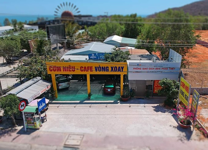 Đánh giá cơm niêu Cafe Vòng Xoay: Lạ nhưng mà quen 9