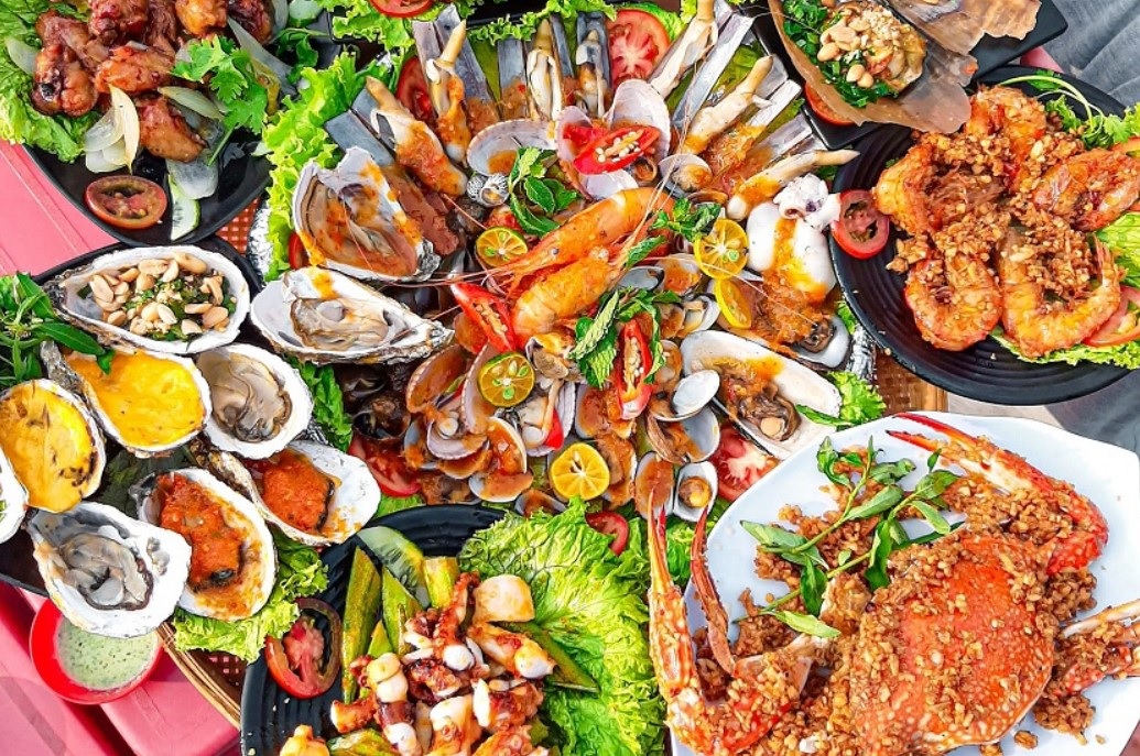 Đánh giá Làng Chài Quán ở Mũi Né: Đồ ăn ngon khỏi phải bàn