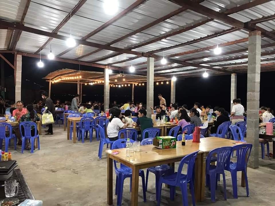 Đánh giá nhà hàng hải sản Bờ Kè 86: Vừa chill, vừa no