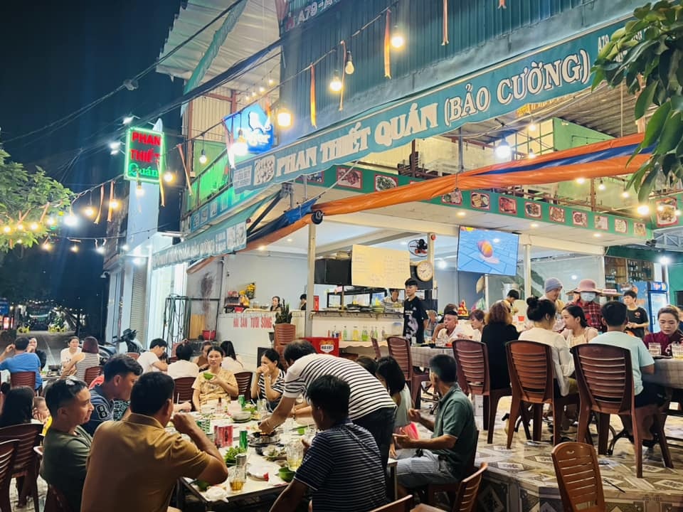 Đánh giá Phan Thiết Quán: Có đáng để đi ăn không?