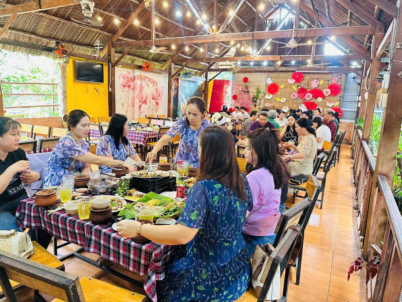 Đánh giá quán ăn Đất Việt: Nơi vị giác được nuông chiều