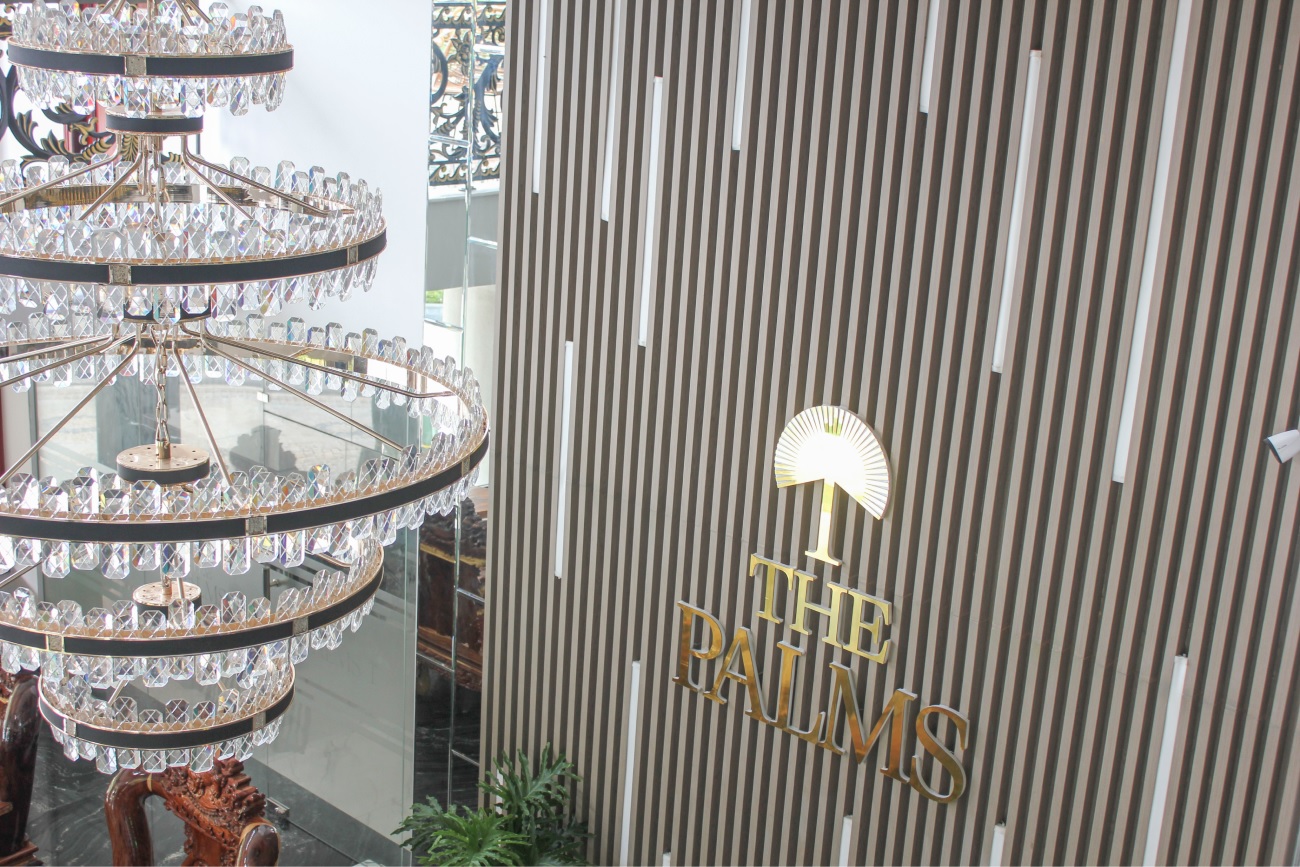 Đánh giá The Palms Hotel: Có đáng để lựa chọn