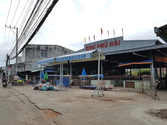 5 Chợ Phan Thiết Truyền Thống Đáng Ghé Nhất: Đậm Đà Vị Địa Phương