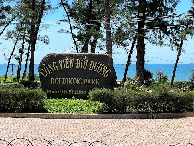Đánh Giá Bãi Biển Đồi Dương: Biển xanh, gió mát