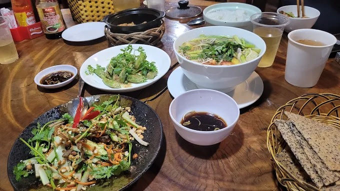 Đánh giá nhà hàng ẩm thực chay Huệ Tâm Phát: Nơi chữa lành tâm hồn