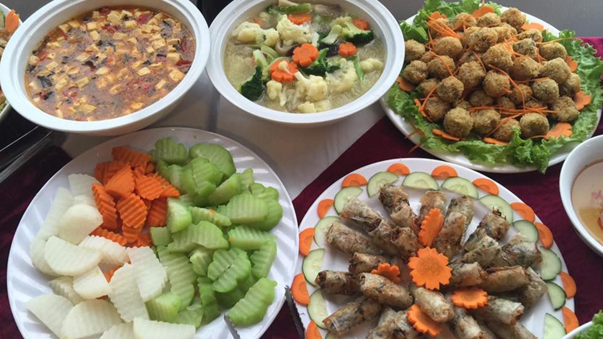 Đánh giá quán chay Thắng Lợi: Nhẹ bụng, dịu tâm