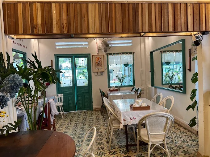 Đánh giá quán chay &#038; Cafe Lơghim: Phiêu linh cùng không gian thơ mộng