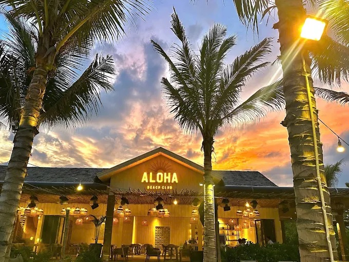 Đánh giá quán Aloha Beach Club - Kết hợp giữa biển xanh, món ngon và phong cách 4