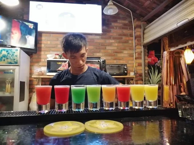Đánh giá quán Chill Out Bar & Burger House – Có Gì Hot Mà Dân Chill Rủ Nhau Đến Mãi?
