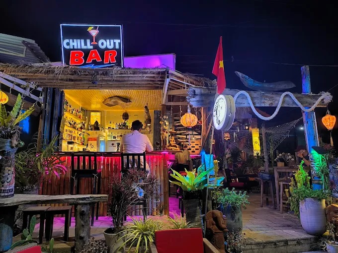 Đánh giá quán Chill Out Bar & Burger House - Có Gì Hot Mà Dân Chill Rủ Nhau Đến Mãi? 14