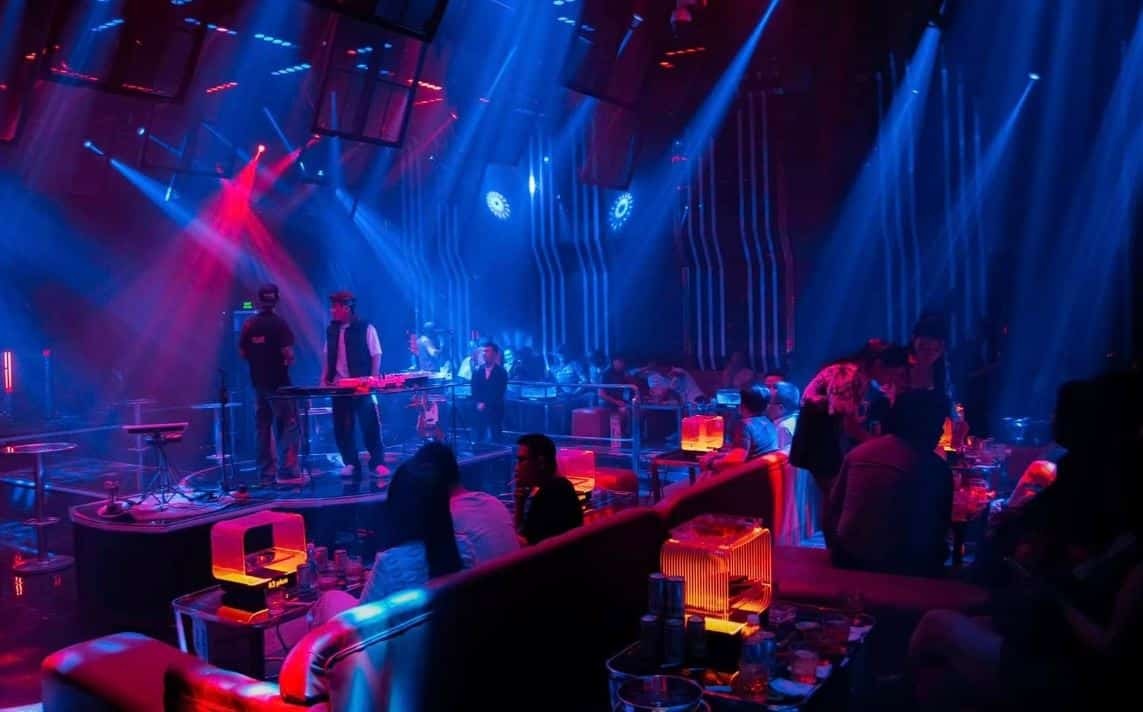 Đánh giá quán Club A3 Plus &#8211; Vị Trí Vàng, Nhạc Cháy, Chill Cực Đã!