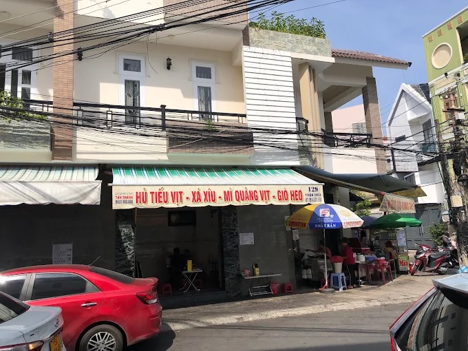 Đánh giá quán Mì Quảng Vịt 129 -Quán nhỏ ven đường nhưng hương vị tuổi thơ 1