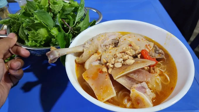 Đánh giá quán Mì Quảng Vịt Heo &#8211; Đậm đà hương vị miền Trung giữa lòng Phan Thiết