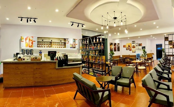 Đánh giá quán trà sữa Q Tea Phan Thiết – Menu Cực Đỉnh, Không Gian “Sống Ảo” Bao Chill