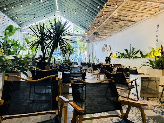 15+ Quán Cafe Đẹp Nhất ở Phan Thiết Không Thể Bỏ Lỡ (Cập nhật 2025)