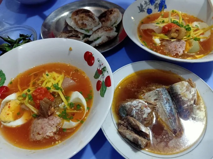 Đánh Giá Quán Bánh Căn 125 Ngư Ông – Vì Sao Dân Du Lịch Ai Cũng Phải Ghé?