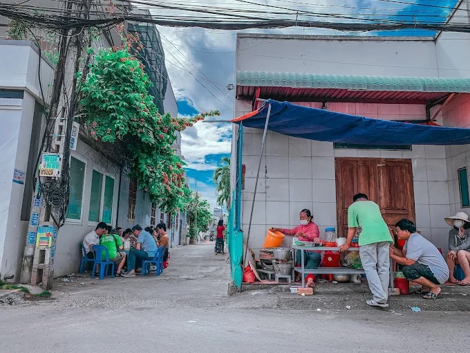 Đánh giá Quán Bánh Căn Chú Linh – Review Chi Tiết Từ Trải Nghiệm Thực Tế