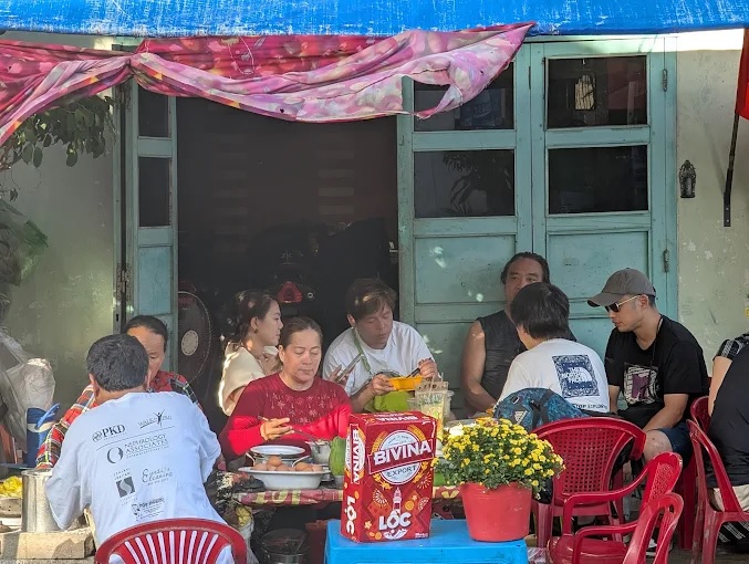 Đánh Giá Quán Bánh Căn Cô Chín 223 – Có Gì Hấp Dẫn?