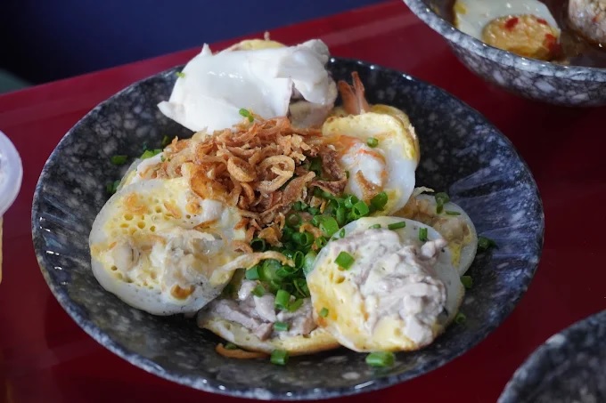 Đánh Giá Quán Bánh Căn Hải Sản (MAMISU) &#8211; Vị Biển Trong Từng Miếng Bánh