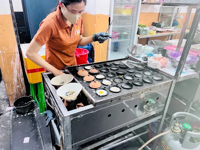 Đánh Giá Quán Bánh Căn Tám &#8211; Đã Đến Là Phải Ghé Quán Tám!