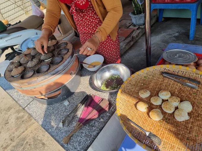 Đánh Giá Quán Bánh Căn Xíu Mại Hàm Tiến (Lưu Thông) – Trải Nghiệm Ẩm Thực Đúng Chất Phan Thiết