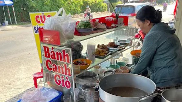 Đánh Giá Quán Bánh Canh Chả Cá Cúc - Có Gì Hot So Với Lời Đồn 5