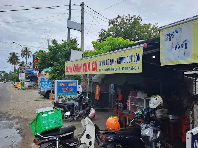 Đánh Giá Quán Bánh Canh Chả Cá Hàm Tiến - Đặc Sản Phan Thiết Khiến Ai Cũng Mê 1