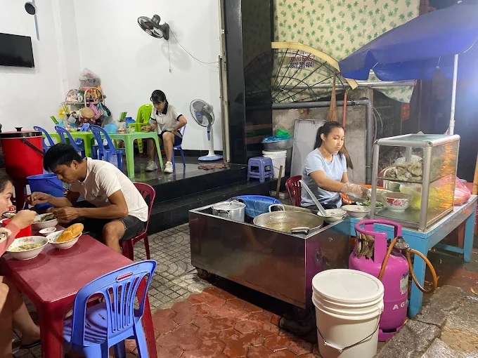 Đánh Giá Quán Bánh Canh Chả Cá Út - Có Đáng Để Thử Khi Du Lịch? 5