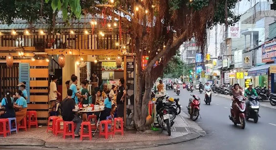 Đánh Giá Quán Bánh Canh Phượng &#8211; Lý Do Khiến Tôi Quay Lại Phan Thiết