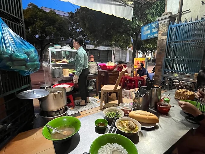 Đánh Giá Quán Bánh Canh 13 Tuyên Quang – Điểm Đến Ẩm Thực Không Thể Bỏ Qua
