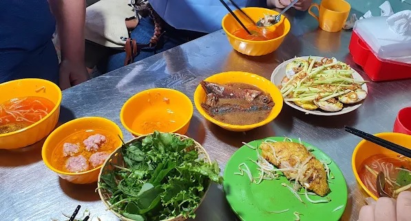 Đánh giá Quán Bánh Xèo, Bánh Căn 385 – Địa Chỉ Ngon, Giá Dễ Thương Cho Team Du Lịch