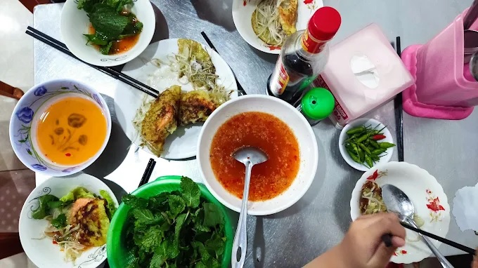 Đánh Giá Quán Bánh Xèo Cô Mười - Thơm Giòn, Giá “Học Sinh”, Vị Quê Nhà 4