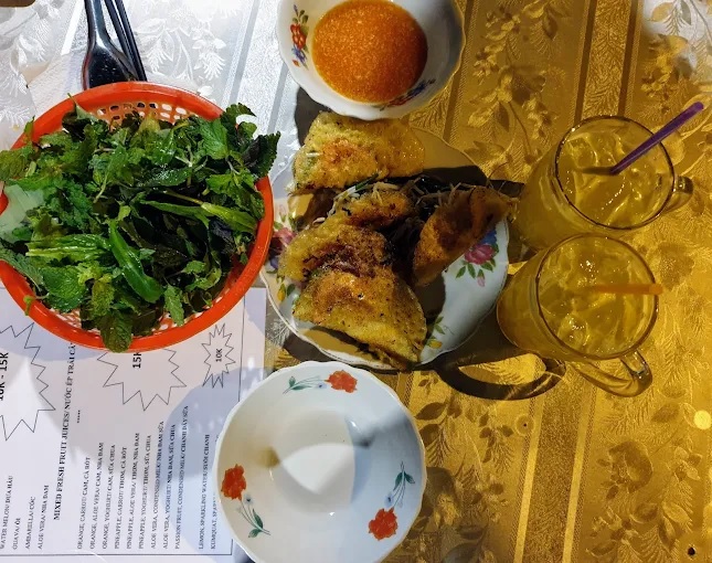 Đánh Giá Quán Bánh Xèo Dì Ba - Có Gì Mà Ai Cũng Khen? 4