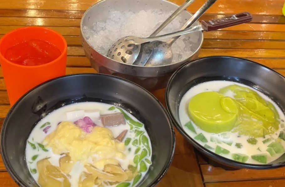 Đánh Giá Quán Chè Mẹ Bơ - Góc Ngọt Ngào Giữa Thành Phố Biển 4