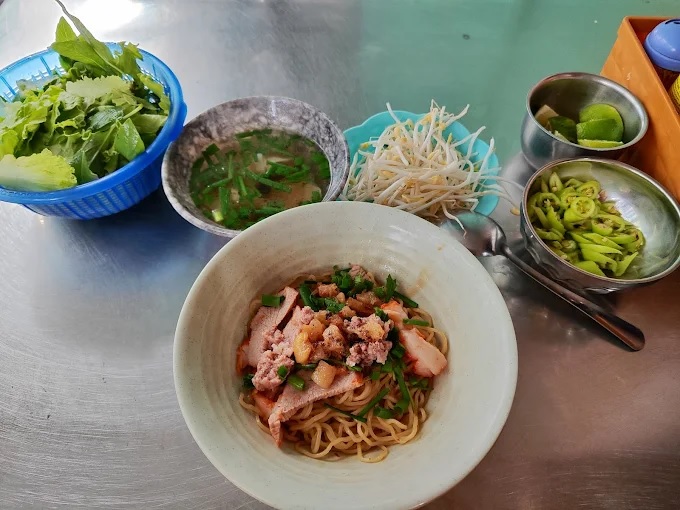 Đánh Giá Quán Happy Noodle Shop - Không Gian Thoáng, Món Ngon, Giá Dễ Chịu 4