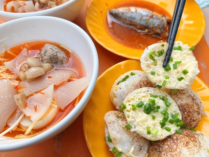 Quán Bánh Căn 09 (Hoa Giấy) – Ăn Một Lần Nhớ Mãi